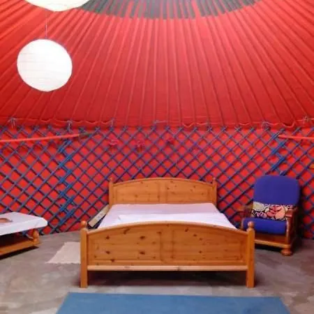 Дом отдыха Sleeps 3 Wifi *